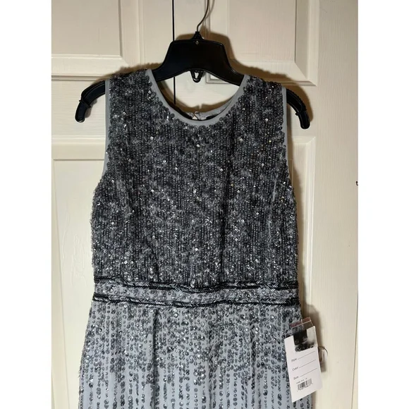 NWT Mac Duggal Sequin Crystal Embellished Sheath Dress SZ 10 - Picture 6 of 10